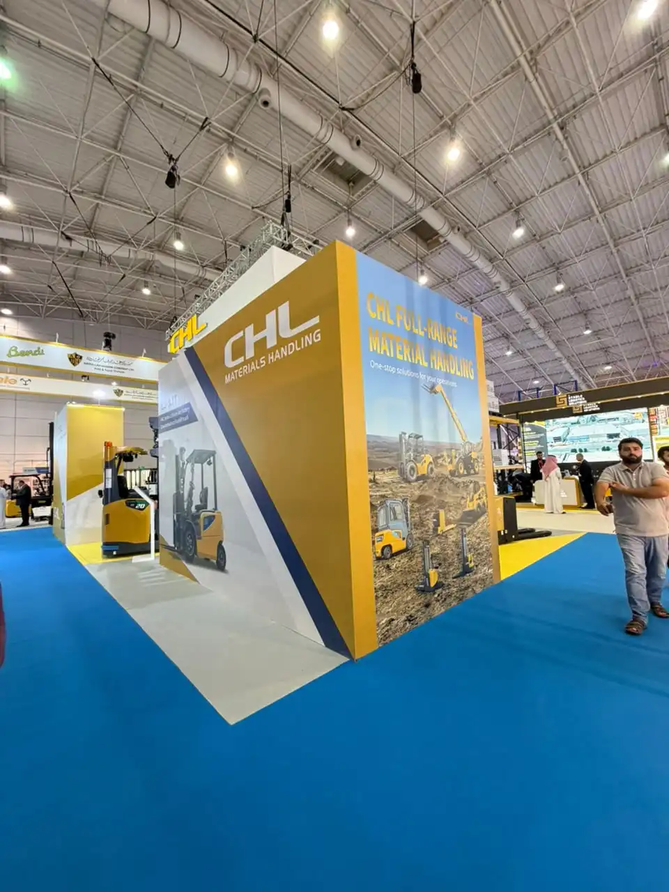 تصنيع وتشطيبات بوث CHL – الصورة الثانية