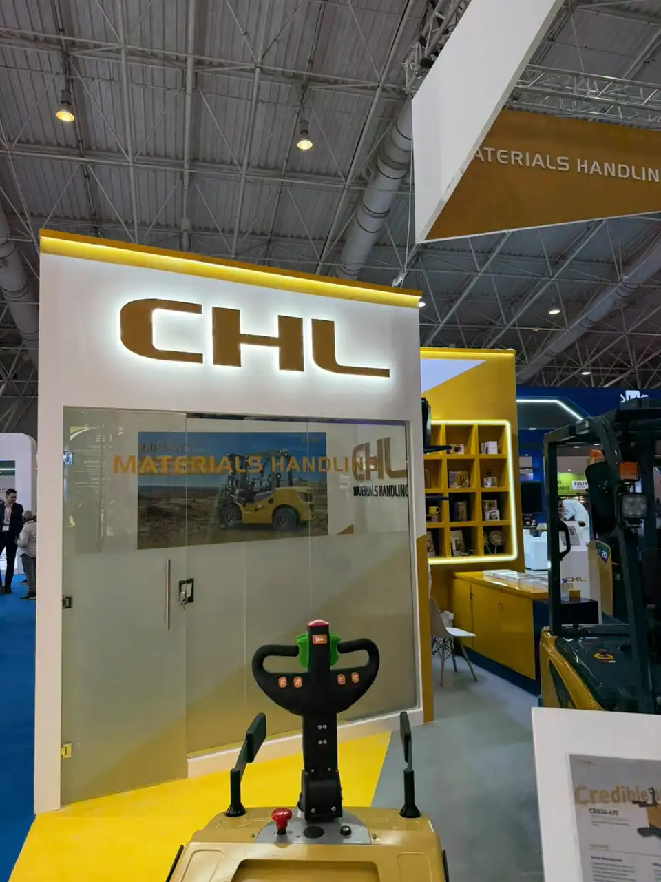 تنفيذ بوث CHL في معرض التخزين والخدمات اللوجستية السعودي 2026
